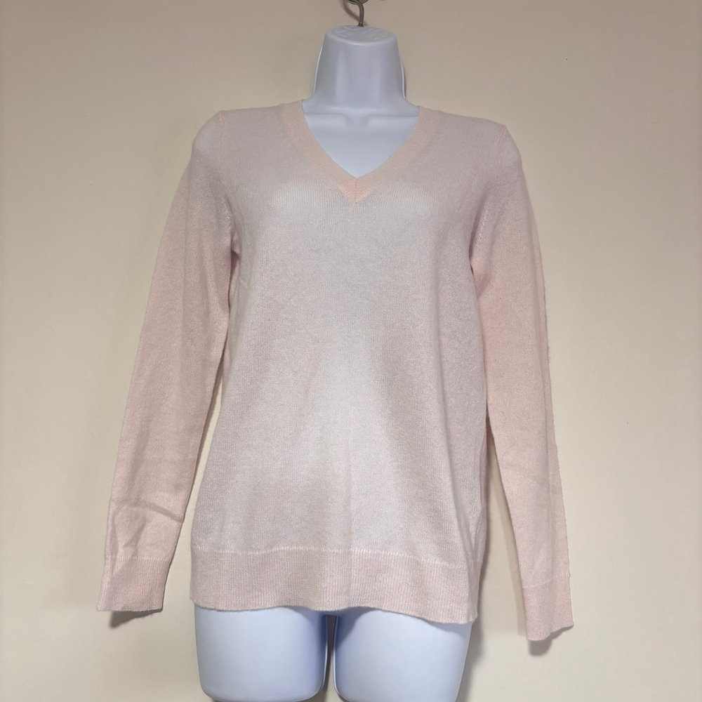 Charter Club 100% Cashmere Size XS V-Neck Sweater Light Pink NWT - Picture 5 of 7